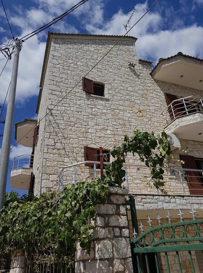 Hotel Eglent'S Tourist House Sarandë Exteriér fotografie